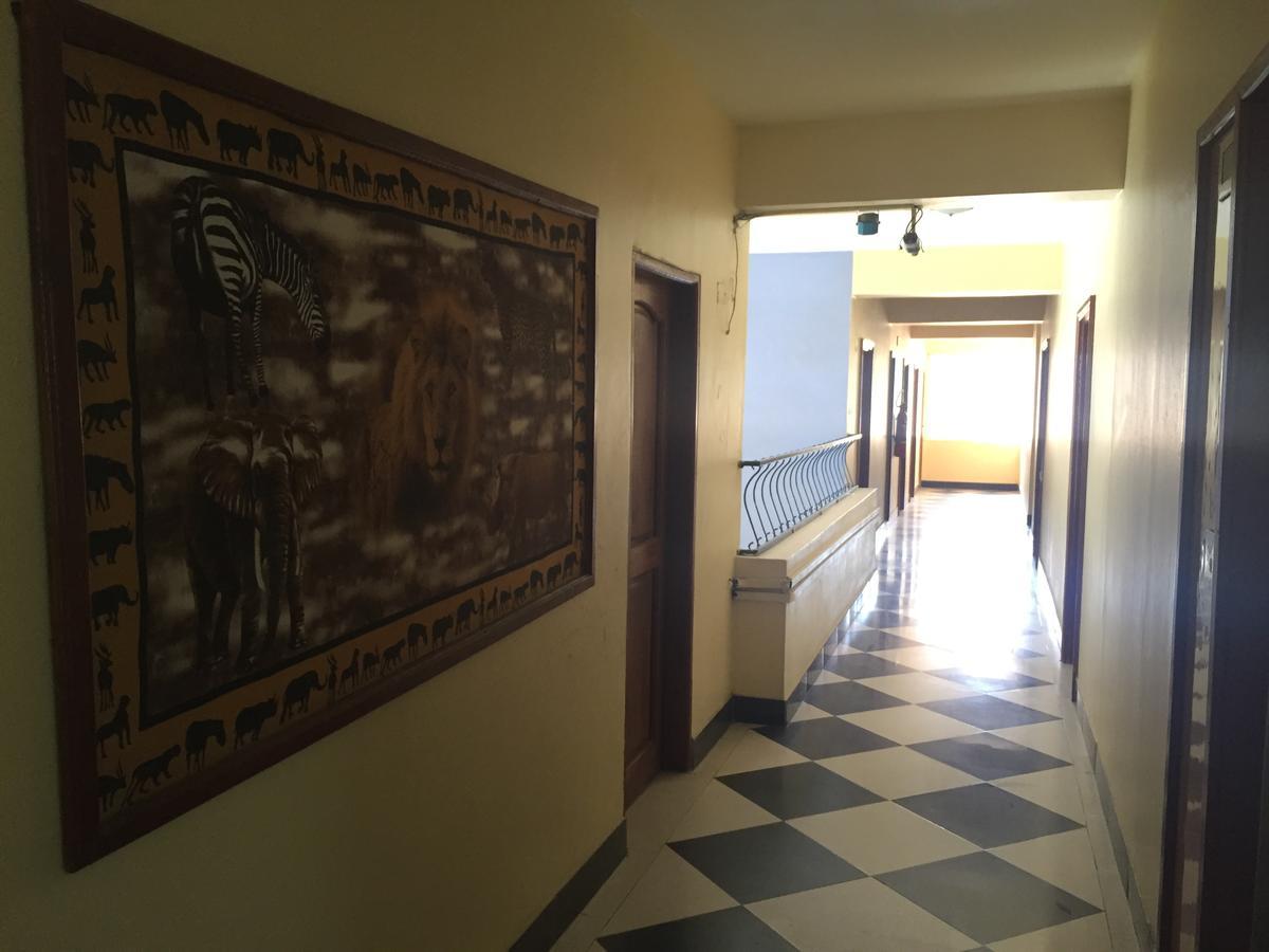 Iris Hotel Dar Es Salaam Extérieur photo