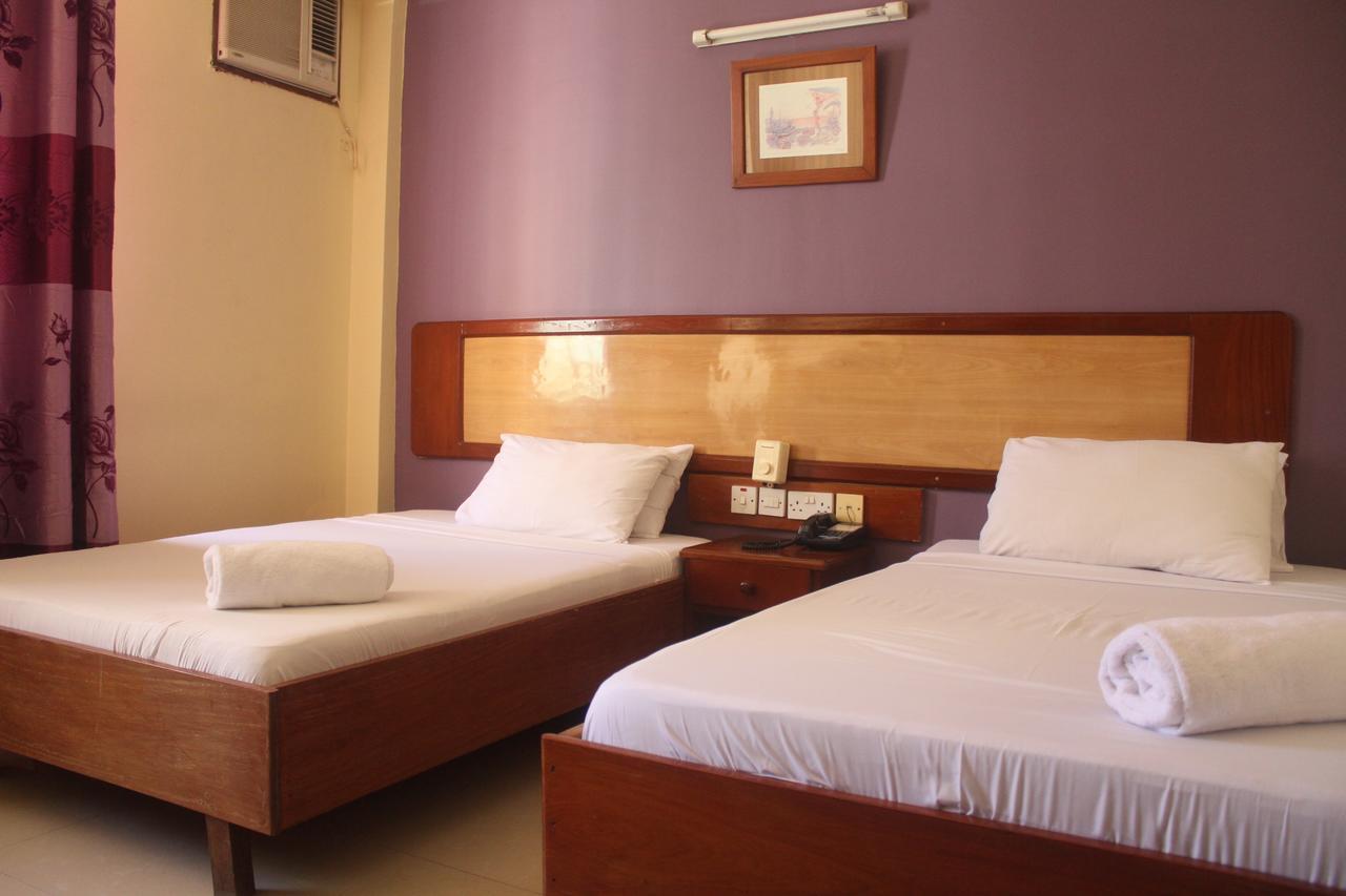 Iris Hotel Dar Es Salaam Extérieur photo