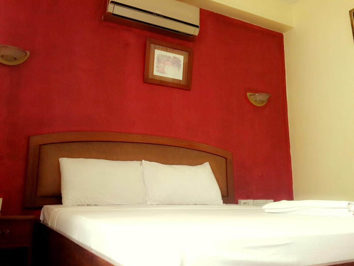 Iris Hotel Dar Es Salaam Extérieur photo